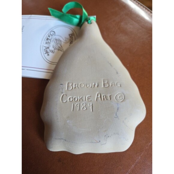 Vintage CHRISTMAS TREE Brown Bag Cookie Art Mold 6.5" with Recipe booklet New - Picture 2 of 4